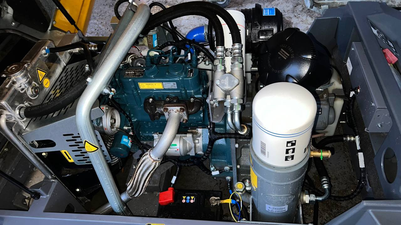 ATLAS Copco XAS48 - Compressor de ar: foto 2 ATLAS Copco XAS48 - Compressor de ar: foto 2
