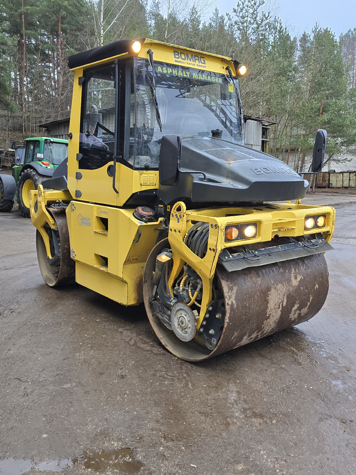 BOMAG BW154 AP-AM - Compactador de asfalto: foto 1 BOMAG BW154 AP-AM - Compactador de asfalto: foto 1