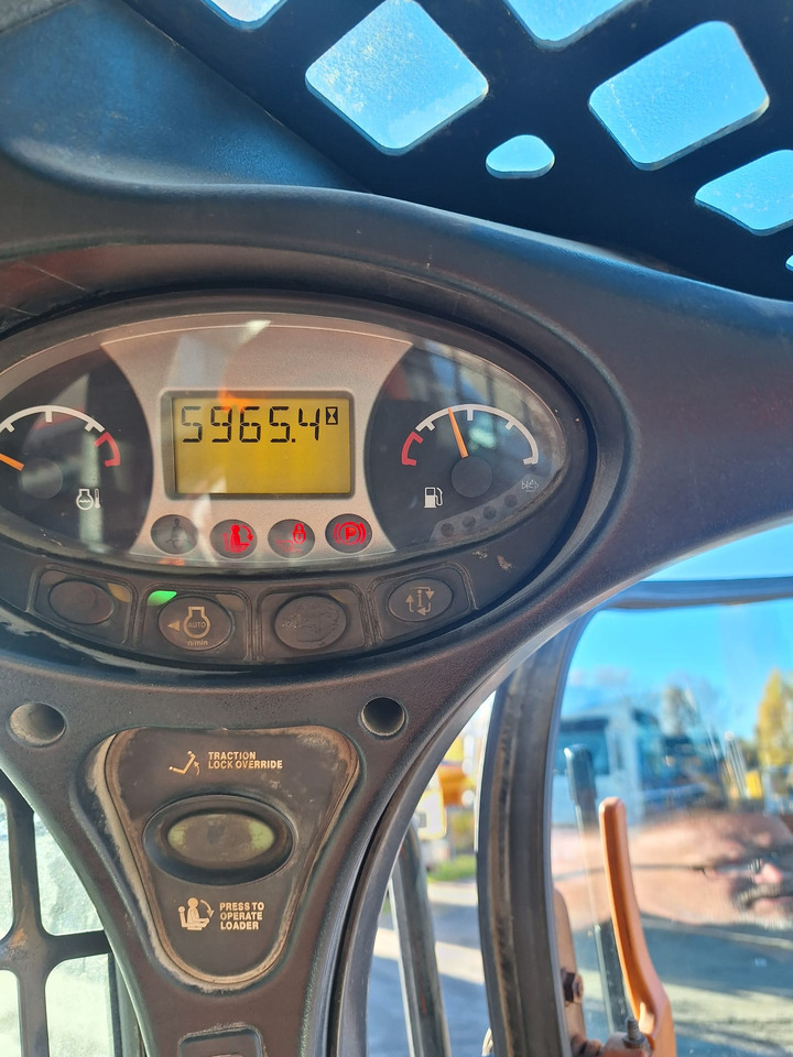 Bobcat S650 - Mini pá carregadora: foto 3 Bobcat S650 - Mini pá carregadora: foto 3