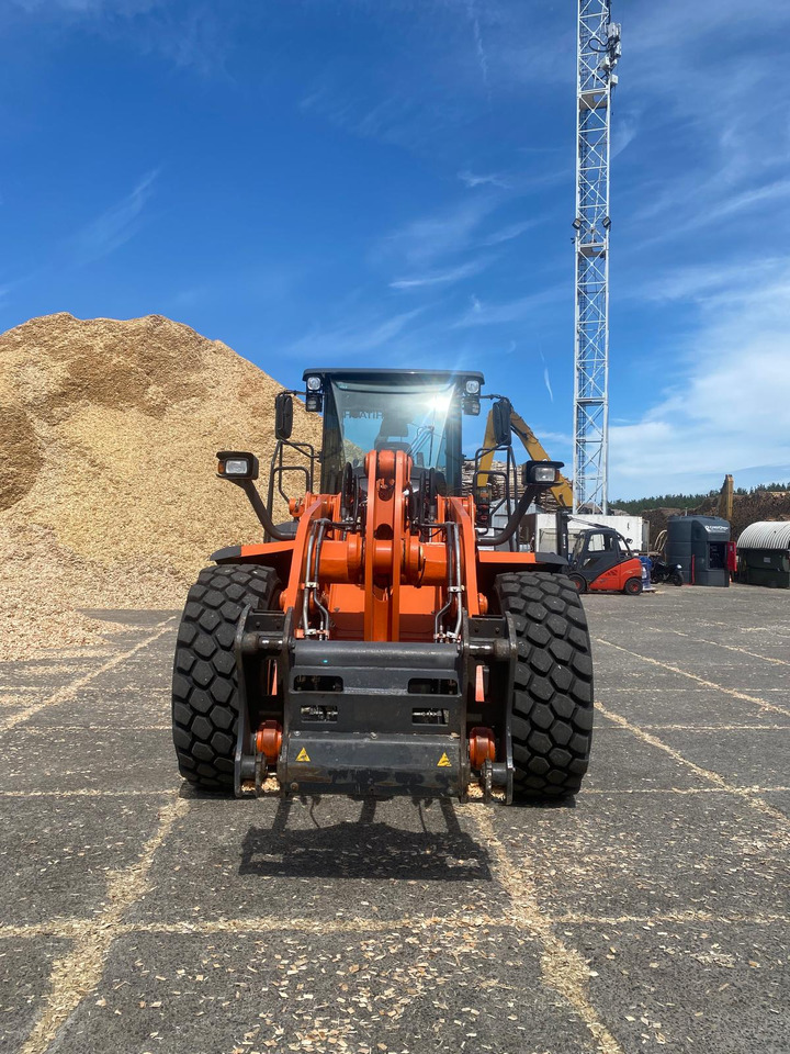 HITACHI ZW250-6 - Pá carregadora de rodas: foto 3 HITACHI ZW250-6 - Pá carregadora de rodas: foto 3