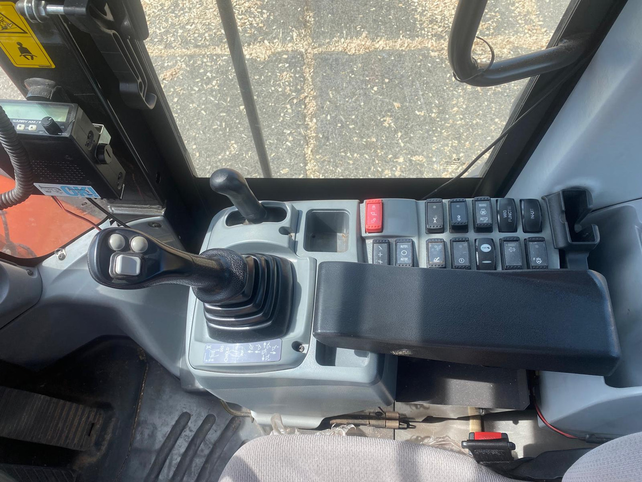 HITACHI ZW250-6 - Pá carregadora de rodas: foto 5 HITACHI ZW250-6 - Pá carregadora de rodas: foto 5