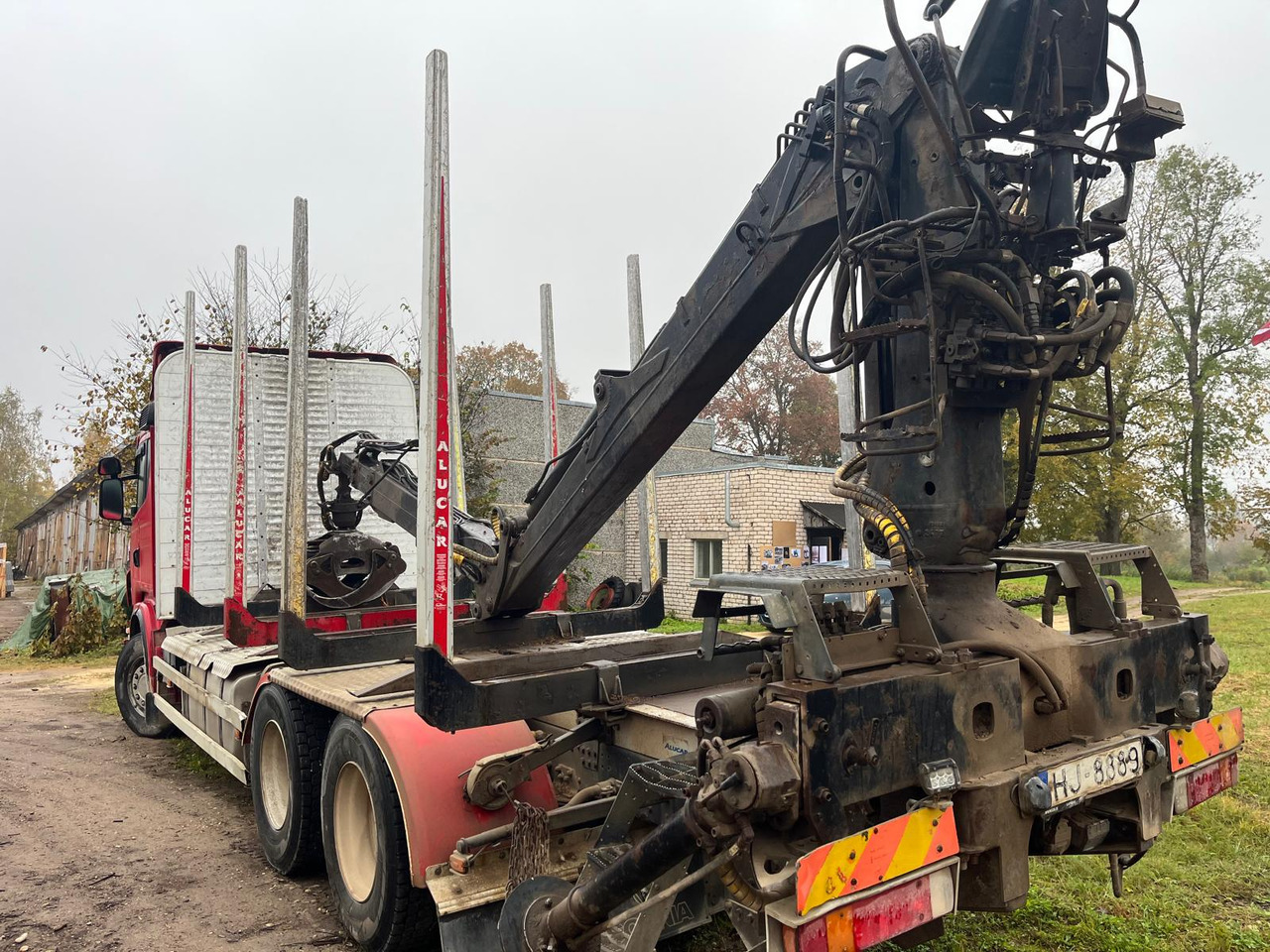 SCANIA R480 - Camião de transporte de madeira, Camião grua: foto 2 SCANIA R480 - Camião de transporte de madeira, Camião grua: foto 2