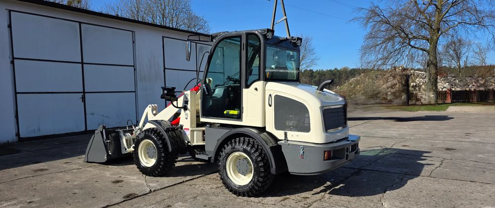 Inny Schäfi Pro ZL 15 - Pá carregadora de rodas: foto 2 Inny Schäfi Pro ZL 15 - Pá carregadora de rodas: foto 2