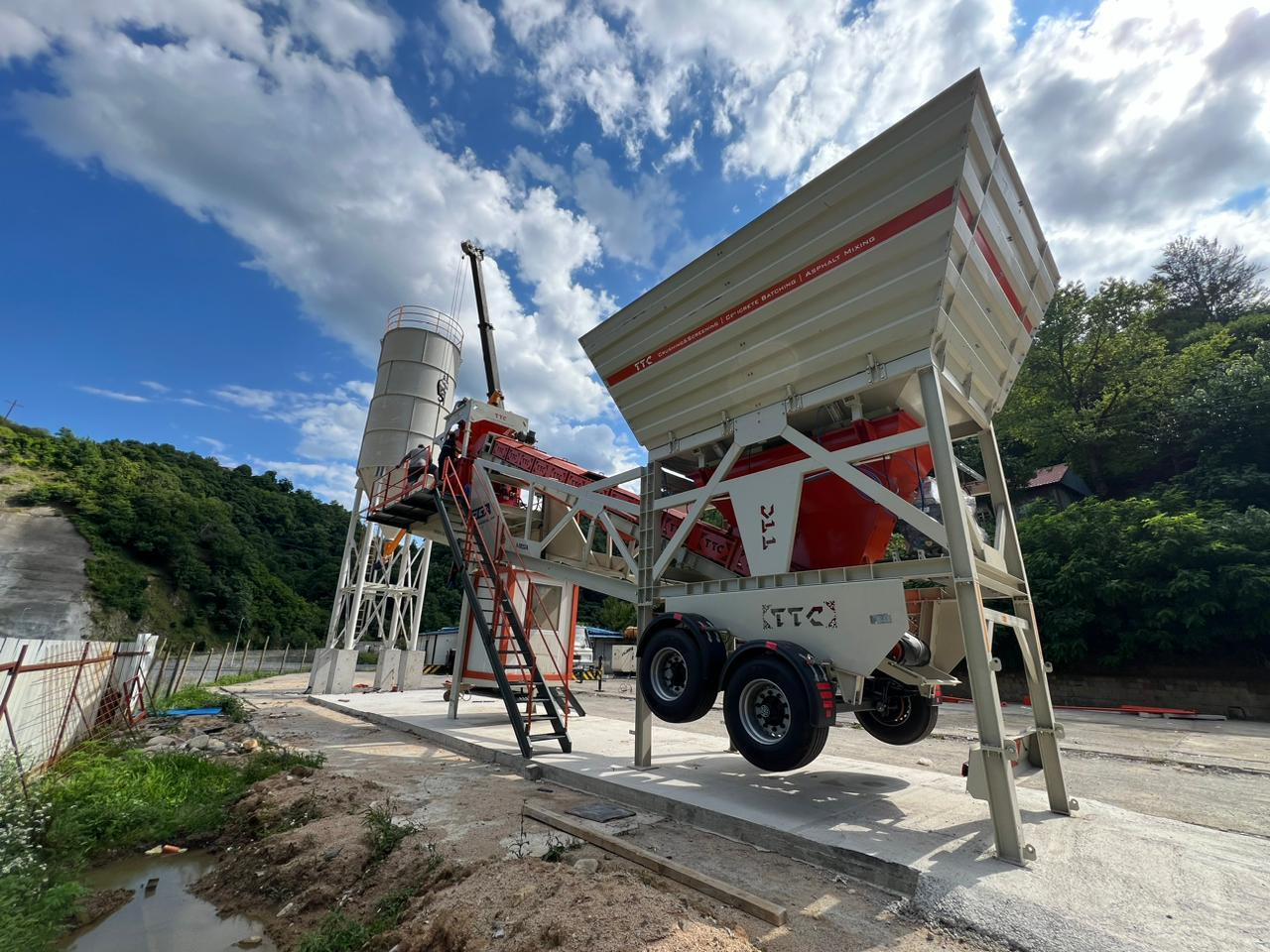 For Sale Mobile Concrete Plant 60 m³ - Central de betão: foto 2 For Sale Mobile Concrete Plant 60 m³ - Central de betão: foto 2