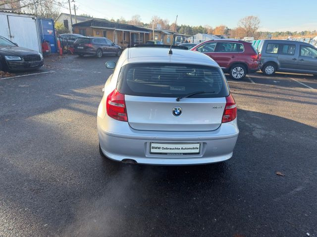 BMW 116i Limousine - Automóvel: foto 4 BMW 116i Limousine - Automóvel: foto 4