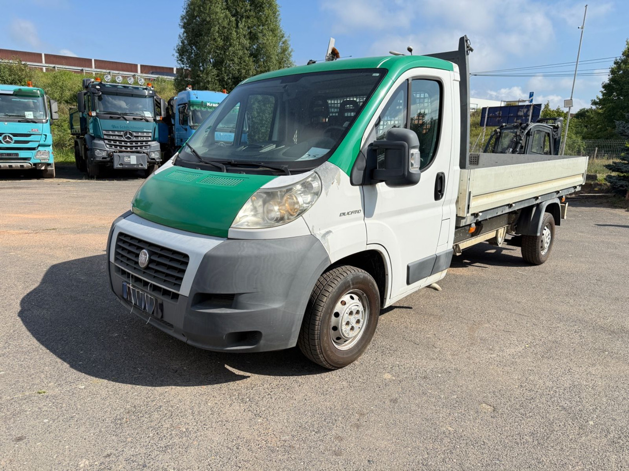 Fiat Ducato Pritsche 35 120 L4 - Carrinha de caixa aberta: foto 3 Fiat Ducato Pritsche 35 120 L4 - Carrinha de caixa aberta: foto 3