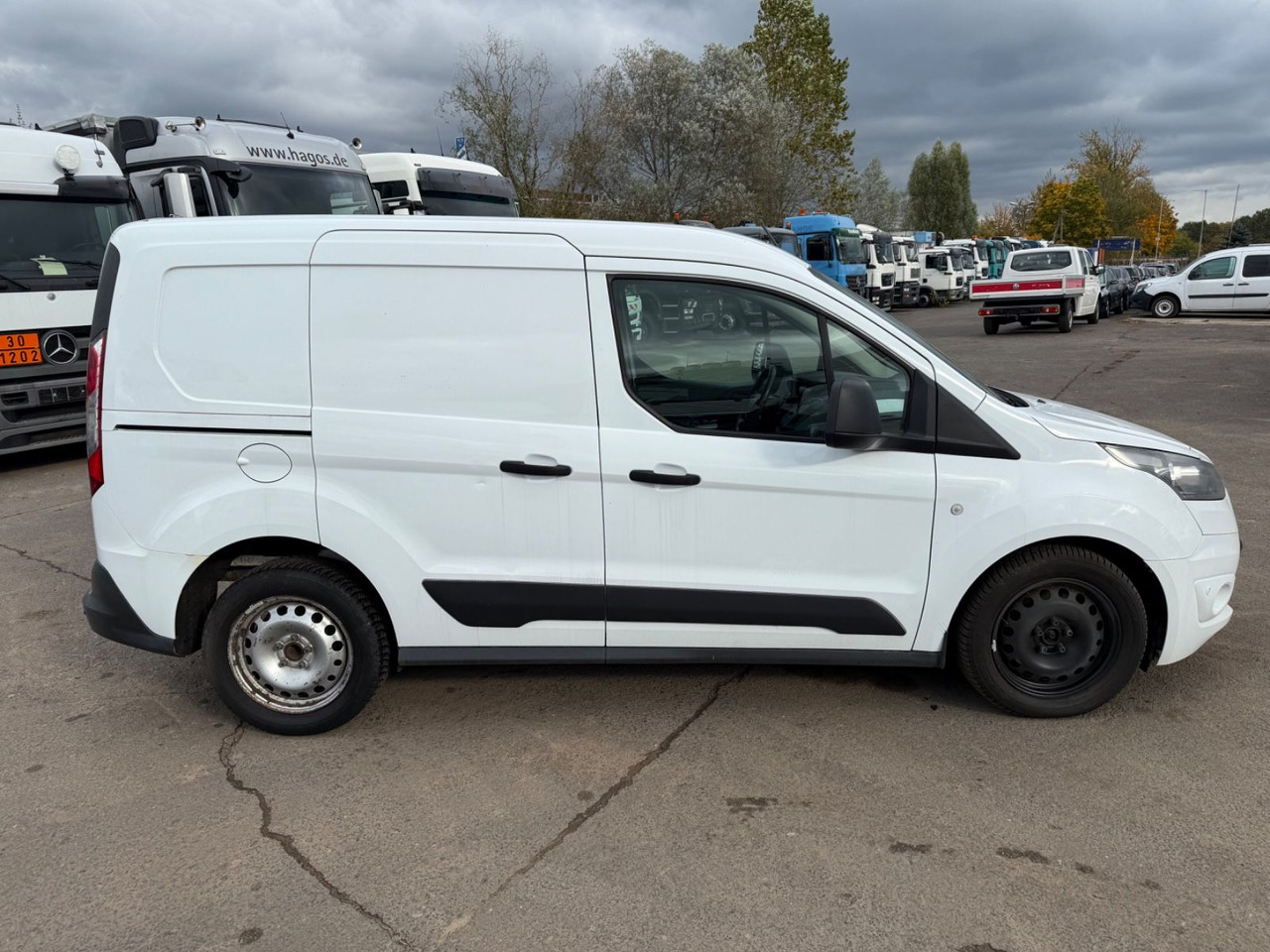 Ford Transit Connect Kasten Trend - Furgão de passageiros: foto 3 Ford Transit Connect Kasten Trend - Furgão de passageiros: foto 3