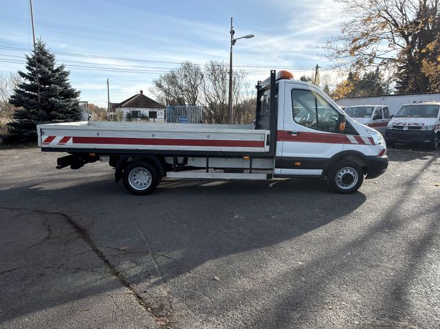 Ford Transit Pritsche - Carrinha de caixa aberta: foto 5 Ford Transit Pritsche - Carrinha de caixa aberta: foto 5