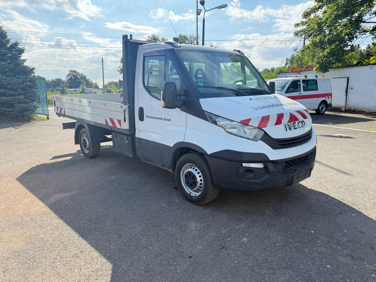 Iveco Daily 35 S 12 - Carrinha de caixa aberta: foto 1 Iveco Daily 35 S 12 - Carrinha de caixa aberta: foto 1