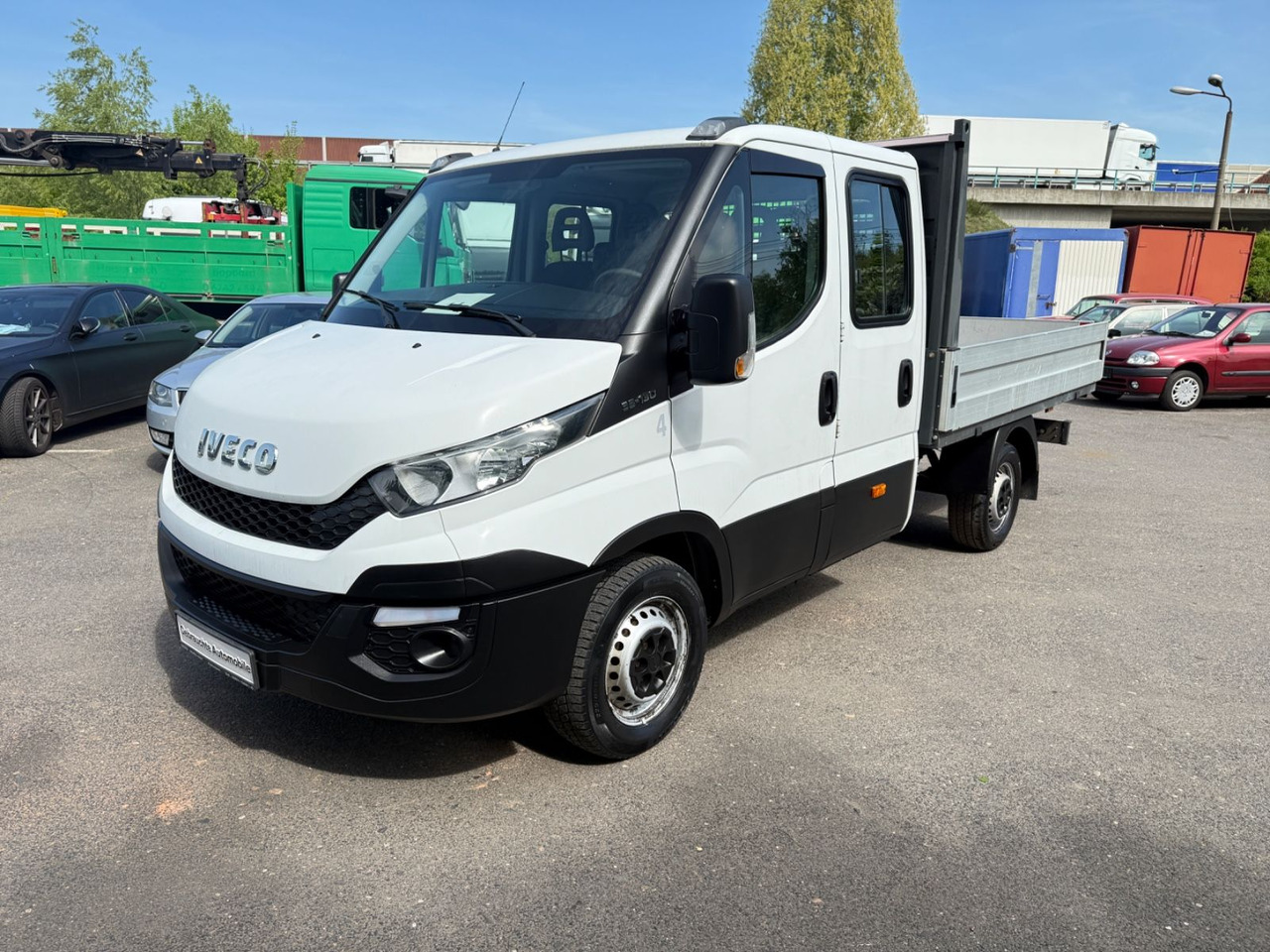 Iveco Daily Doppelkabine 35 S 130 7 Sitzer - Carrinha de caixa aberta: foto 3 Iveco Daily Doppelkabine 35 S 130 7 Sitzer - Carrinha de caixa aberta: foto 3