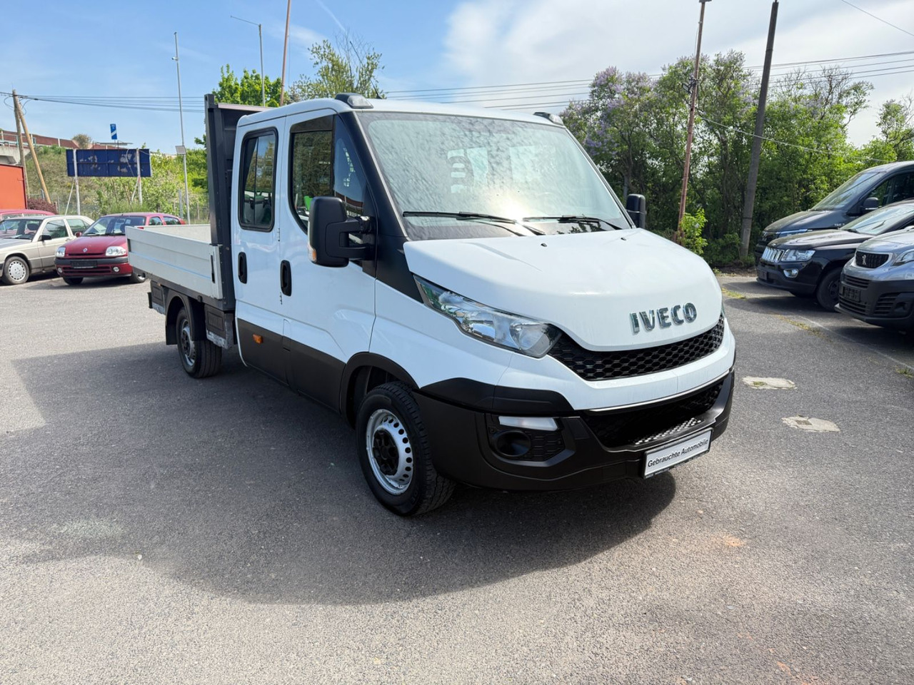 Iveco Daily Doppelkabine 35 S 130 7 Sitzer - Carrinha de caixa aberta: foto 2 Iveco Daily Doppelkabine 35 S 130 7 Sitzer - Carrinha de caixa aberta: foto 2