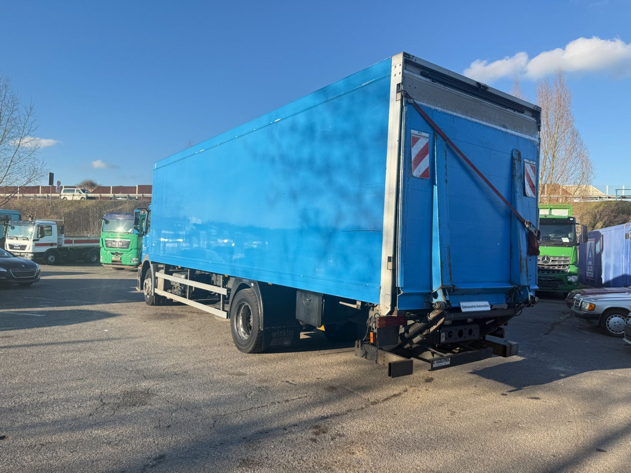 Mercedes-Benz Axor 1824 Kühlkoffer Lbw Klima - Camião frigorífico: foto 5 Mercedes-Benz Axor 1824 Kühlkoffer Lbw Klima - Camião frigorífico: foto 5