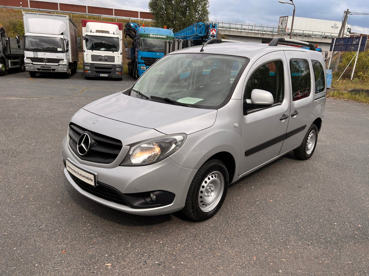Mercedes-Benz Citan Kombi 111 CDI lang - Furgão de passageiros: foto 3 Mercedes-Benz Citan Kombi 111 CDI lang - Furgão de passageiros: foto 3