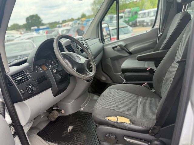 Furgão compacto Mercedes-Benz Sprinter II Kasten 219 CDI Automatik: foto 9 Furgão compacto Mercedes-Benz Sprinter II Kasten 219 CDI Automatik: foto 9