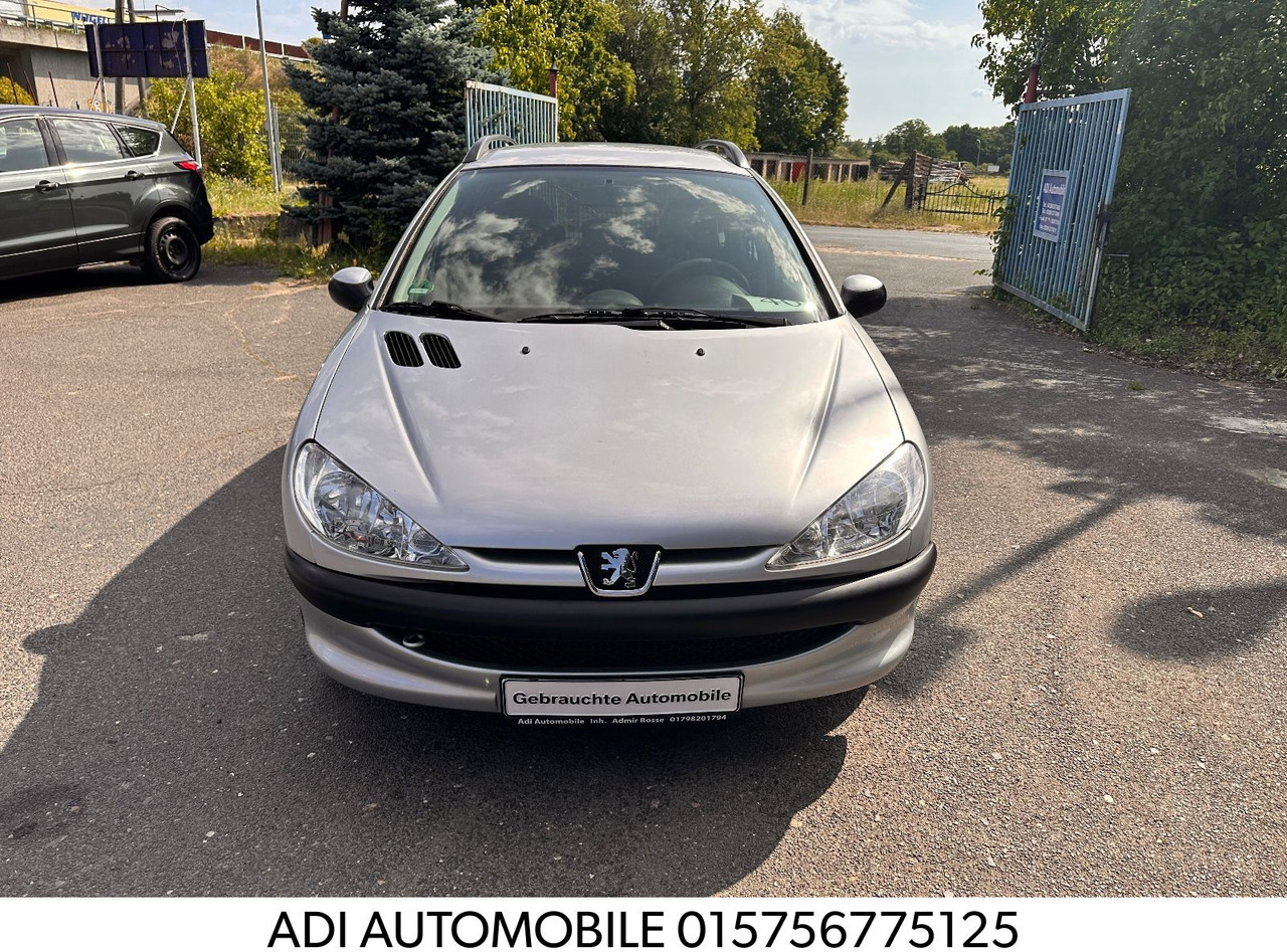 Peugeot 206 SW Grand Filou Cool - Automóvel: foto 1 Peugeot 206 SW Grand Filou Cool - Automóvel: foto 1
