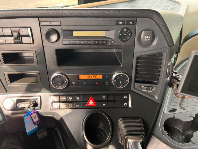 Tractor Mercedes-Benz Actros 1845: foto 13
