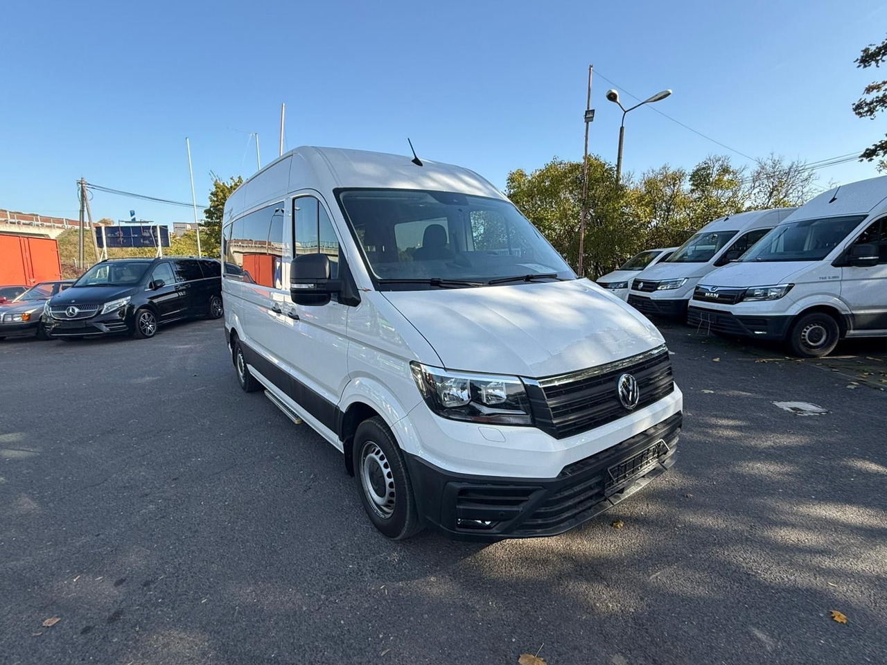 Volkswagen Crafter Kasten Kasten 35 mittellang Hochdach FWD - Furgão de passageiros: foto 2 Volkswagen Crafter Kasten Kasten 35 mittellang Hochdach FWD - Furgão de passageiros: foto 2