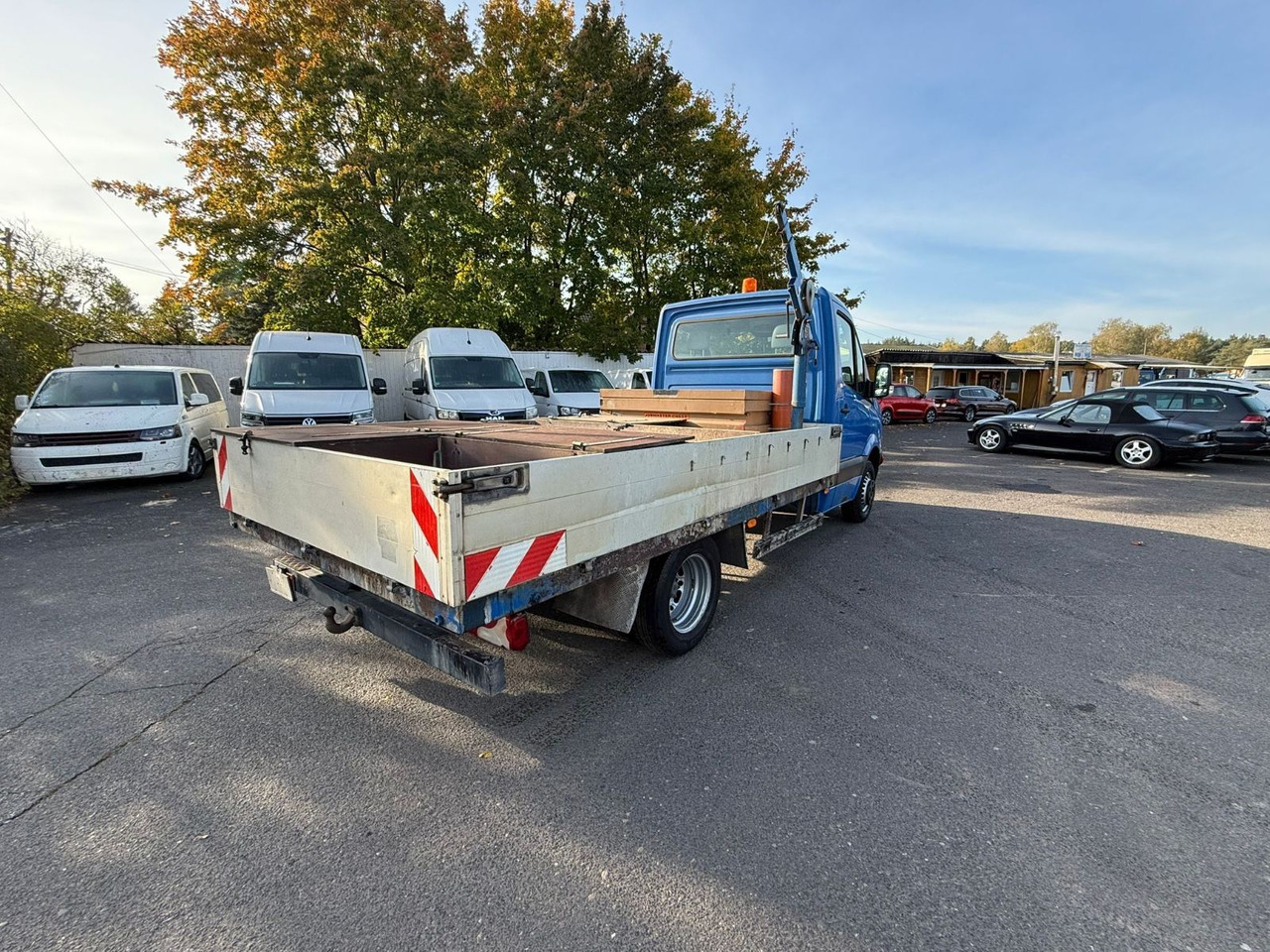 Volkswagen Crafter Pritsche 50 mittel L2 KRAN 500 KG - Carrinha de caixa aberta: foto 4 Volkswagen Crafter Pritsche 50 mittel L2 KRAN 500 KG - Carrinha de caixa aberta: foto 4