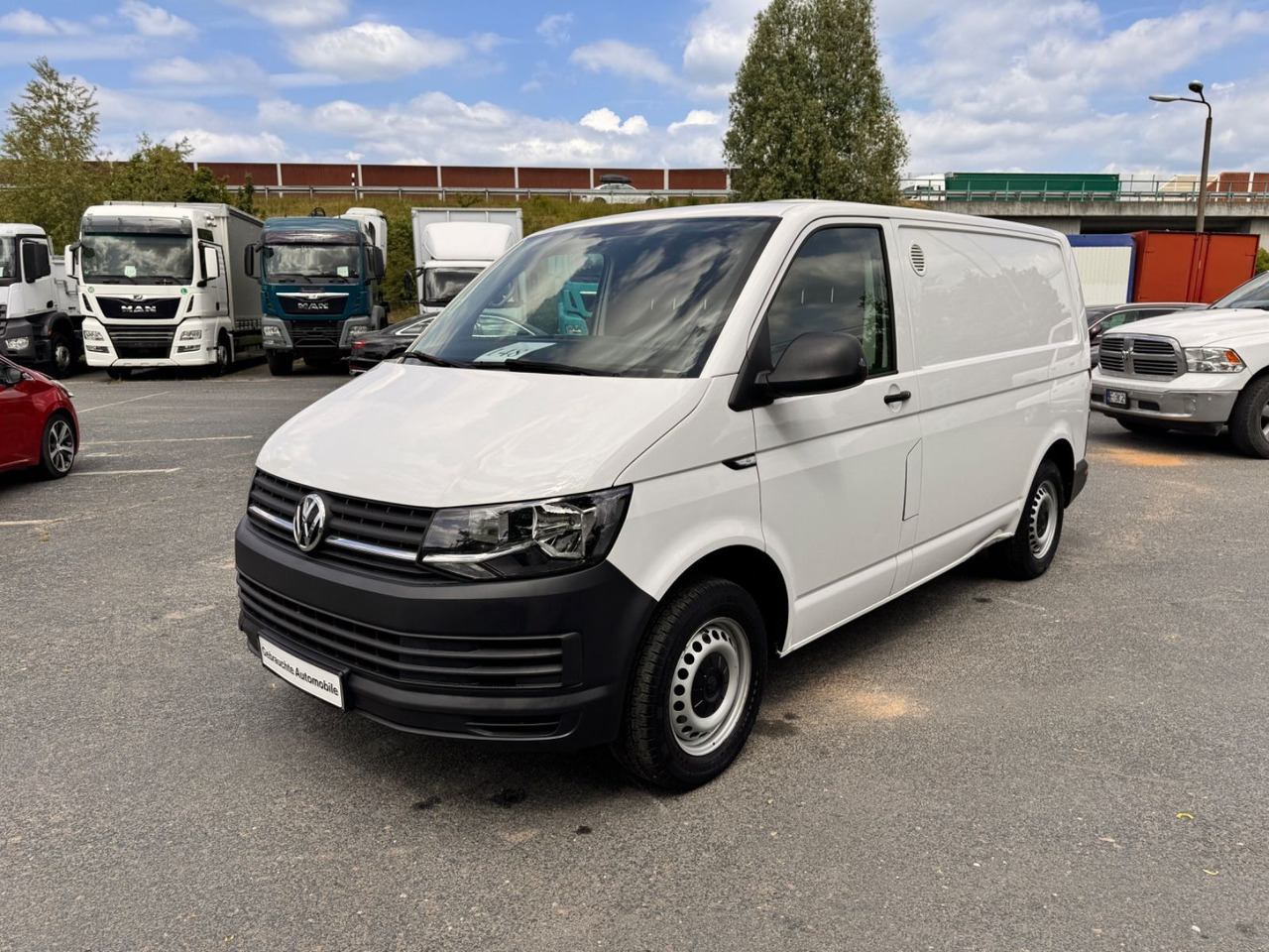 Volkswagen T6 Transporter 2.0 TDI 49 tkm - Furgão compacto: foto 3 Volkswagen T6 Transporter 2.0 TDI 49 tkm - Furgão compacto: foto 3