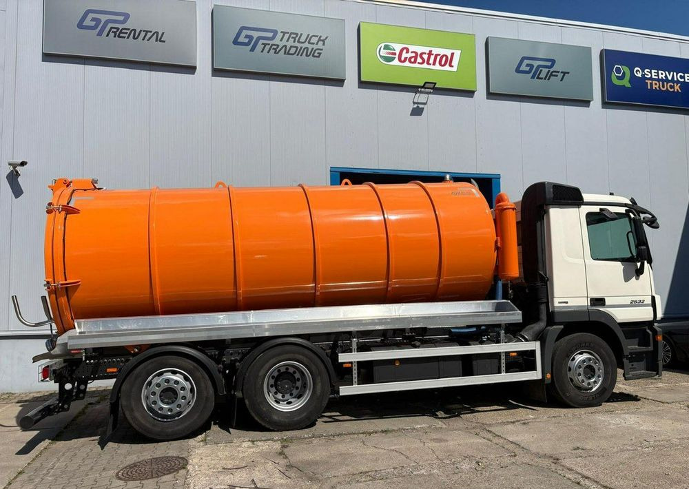 Mercedes-Benz Actros 2532 - Camião cisterna: foto 4 Mercedes-Benz Actros 2532 - Camião cisterna: foto 4
