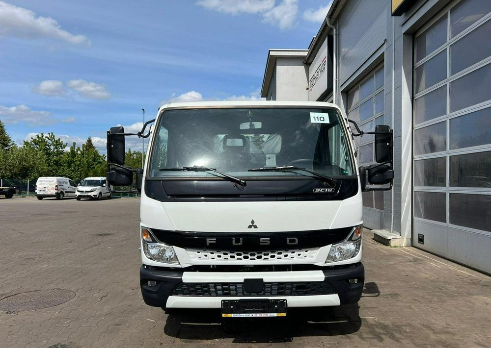 Mitsubishi Fuso - Camião polibenne: foto 3 Mitsubishi Fuso - Camião polibenne: foto 3