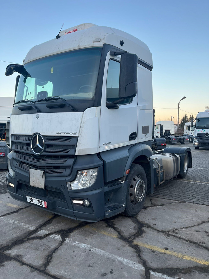 MERCEDES Actros 1842 - Tractor: foto 3 MERCEDES Actros 1842 - Tractor: foto 3