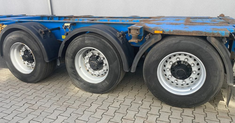 Semi-reboque transportador de contêineres/ Caixa móvel Krone SD: foto 8