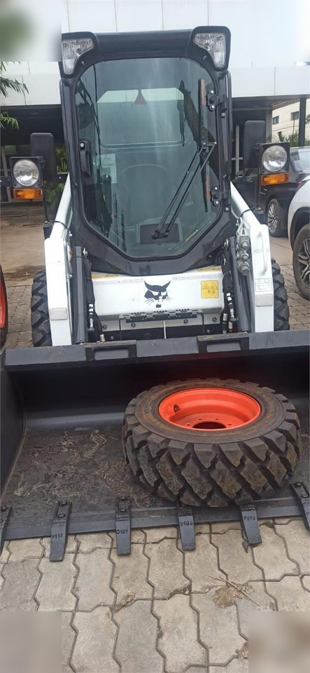 BOBCAT S450 - Mini pá carregadora: foto 4 BOBCAT S450 - Mini pá carregadora: foto 4