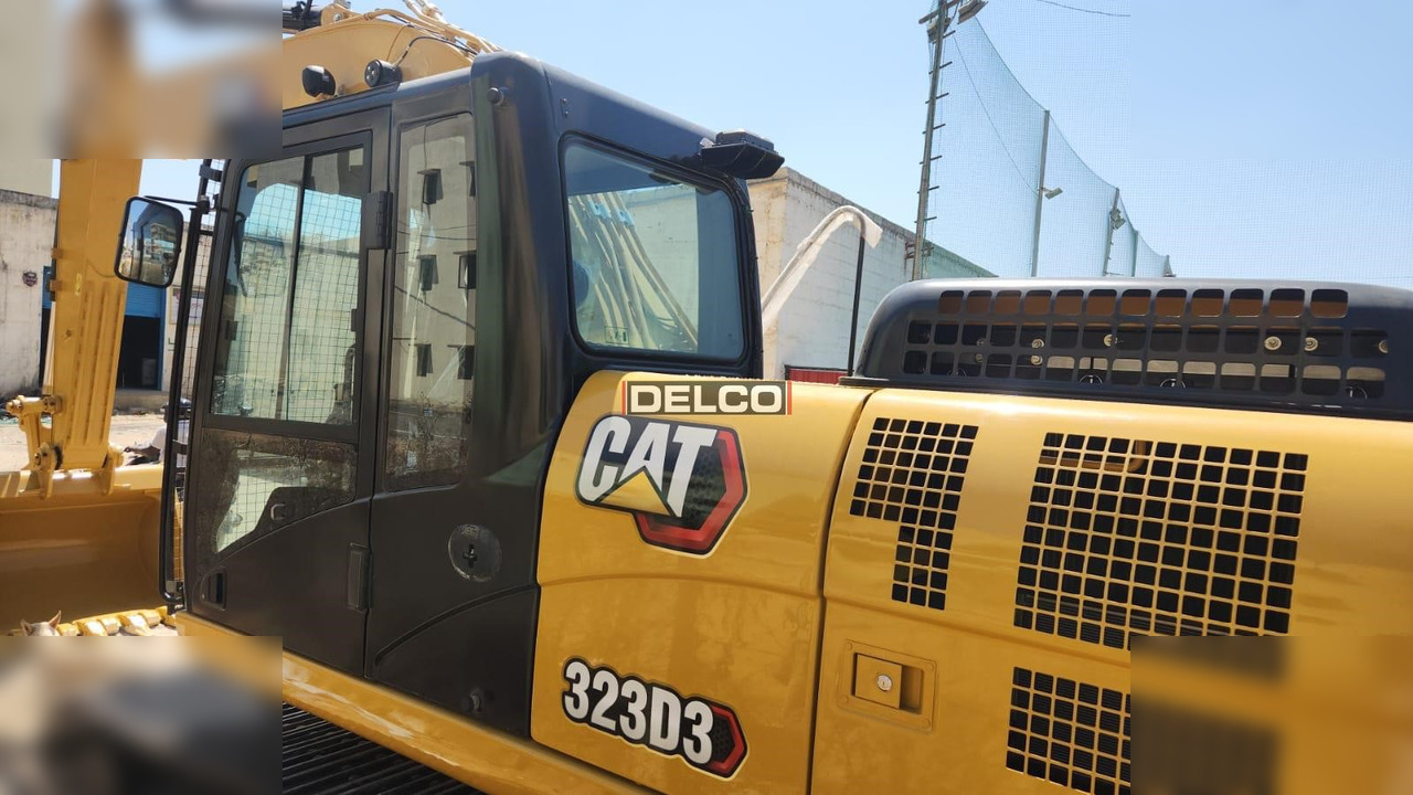 CATERPILLAR 323D3 - Escavadora de rastos: foto 5 CATERPILLAR 323D3 - Escavadora de rastos: foto 5