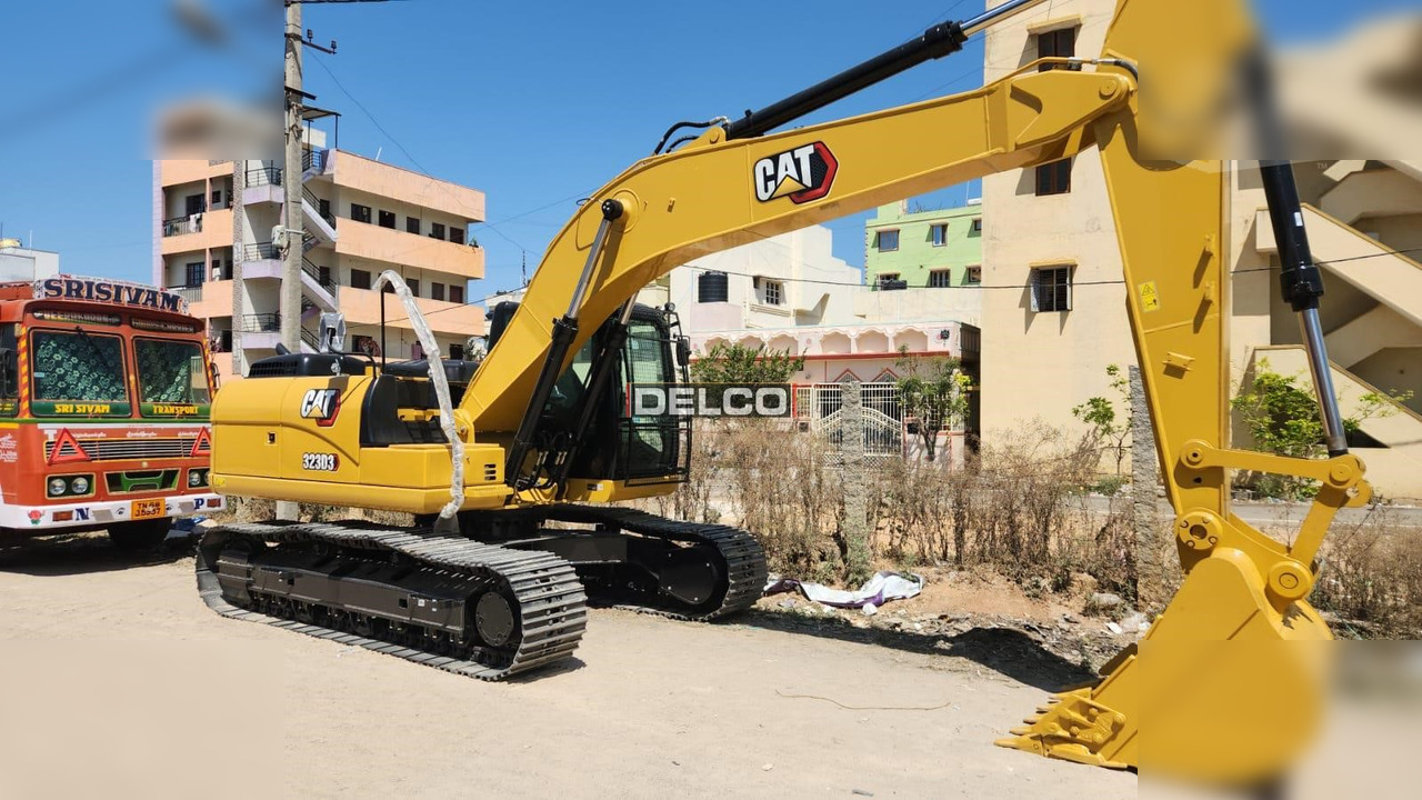 CATERPILLAR 323D3 - Escavadora de rastos: foto 1 CATERPILLAR 323D3 - Escavadora de rastos: foto 1
