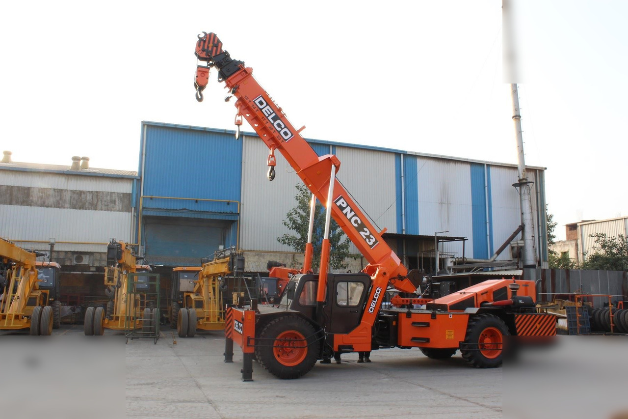 DELCO PNC 23 - Grua móvel: foto 1 DELCO PNC 23 - Grua móvel: foto 1