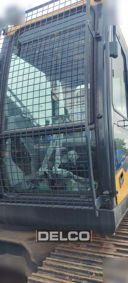 Escavadora de rastos novo HYUNDAI ROBEX 210: foto 10