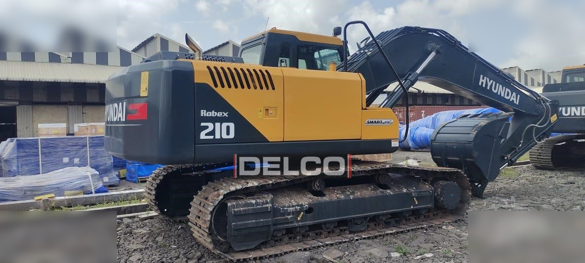 HYUNDAI ROBEX 210 - Escavadora de rastos: foto 3 HYUNDAI ROBEX 210 - Escavadora de rastos: foto 3