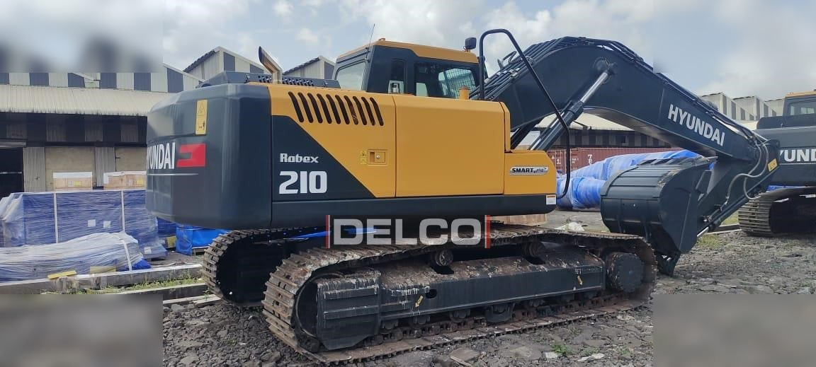 HYUNDAI ROBEX 210 - Escavadora de rastos: foto 3 HYUNDAI ROBEX 210 - Escavadora de rastos: foto 3