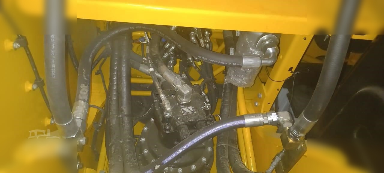 Locação financeira de JCB JS210 LC JCB JS210 LC: foto 11