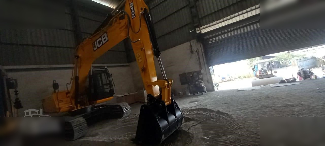 Locação financeira de JCB JS210 LC JCB JS210 LC: foto 8