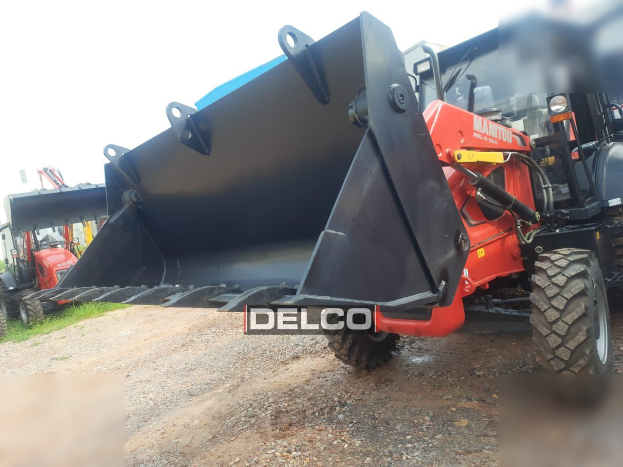 MANITOU MBLX900 - Retroescavadeira: foto 4 MANITOU MBLX900 - Retroescavadeira: foto 4