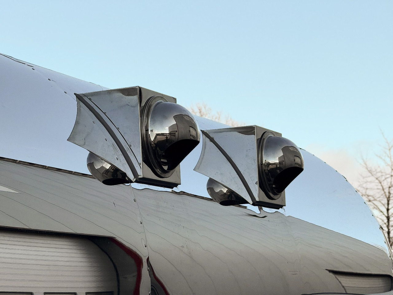 Esselmann Delistar Foodtruck 6000 ähn. Airstream - Roulote bar: foto 5 Esselmann Delistar Foodtruck 6000 ähn. Airstream - Roulote bar: foto 5