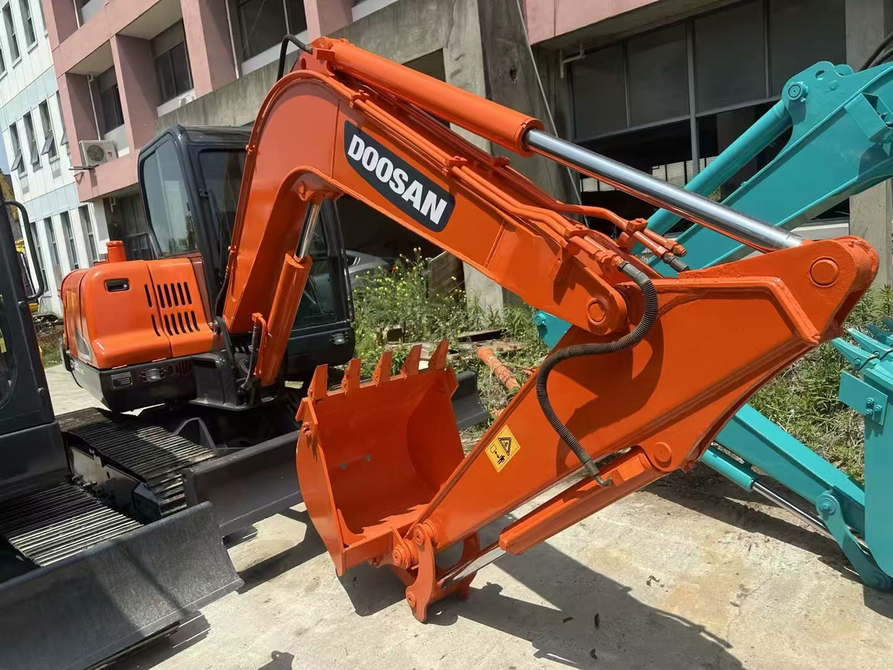 Mini escavadeira Doosan DX60: foto 6
