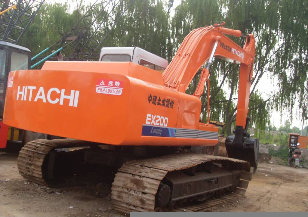 Hitachi EX200-1 - Escavadora de rastos: foto 1 Hitachi EX200-1 - Escavadora de rastos: foto 1