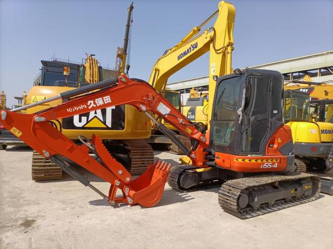 Kubota u55-4 - Mini escavadeira: foto 1 Kubota u55-4 - Mini escavadeira: foto 1