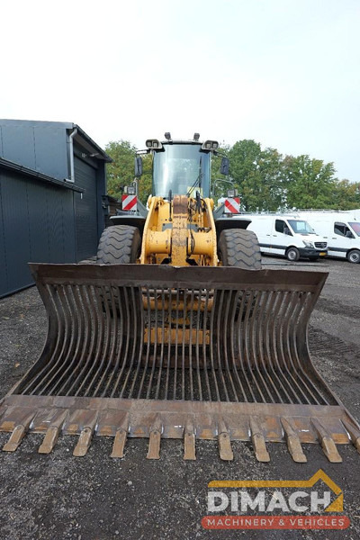 Liebherr L556 Like new!! Airco, quick coupler, skeleton bucket with teeths - Pá carregadora: foto 4 Liebherr L556 Like new!! Airco, quick coupler, skeleton bucket with teeths - Pá carregadora: foto 4