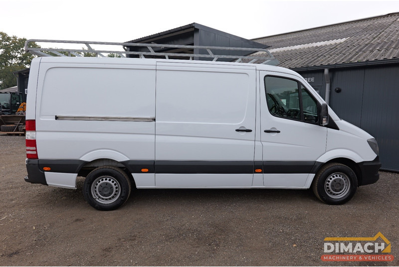 Mercedes-Benz Sprinter L2H1 Sprinter 213 CDI - trekhaak - imperial - 3 persoons cabine TOP!! - Furgão compacto: foto 3 Mercedes-Benz Sprinter L2H1 Sprinter 213 CDI - trekhaak - imperial - 3 persoons cabine TOP!! - Furgão compacto: foto 3