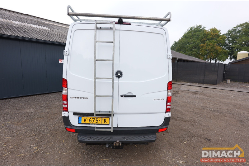 Mercedes-Benz Sprinter L2H1 Sprinter 213 CDI - trekhaak - imperial - 3 persoons cabine TOP!! - Furgão compacto: foto 5 Mercedes-Benz Sprinter L2H1 Sprinter 213 CDI - trekhaak - imperial - 3 persoons cabine TOP!! - Furgão compacto: foto 5
