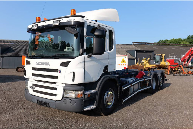 Scania P 230 Euro 5 6x2*4 TOP!! Retarder right hand steer - Camião chassi: foto 1 Scania P 230 Euro 5 6x2*4 TOP!! Retarder right hand steer - Camião chassi: foto 1
