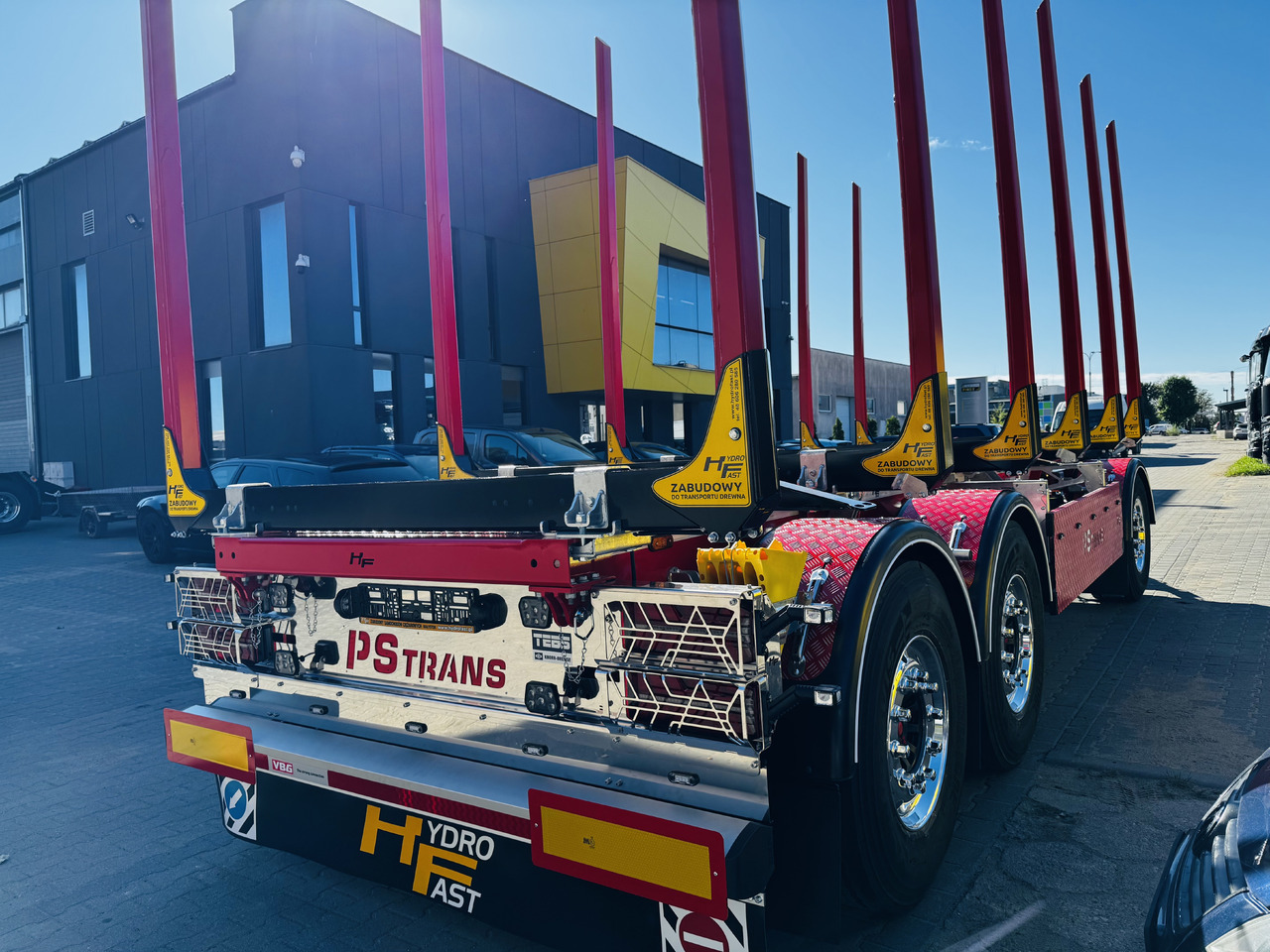 HYDROFAST Przyczepa 3 osiowa / 3 axles timber transport trailer / Remorque à 3 essieux pour le transport de bois / 3-Achs-Rungenanhänger / 3-tengelyes-rönkszállító-pótkocsi / Remorcă pentru transportul lemnului - Reboque transporte de madeira: foto 3 HYDROFAST Przyczepa 3 osiowa / 3 axles timber transport trailer / Remorque à 3 essieux pour le transport de bois / 3-Achs-Rungenanhänger / 3-tengelyes-rönkszállító-pótkocsi / Remorcă pentru transportul lemnului - Reboque transporte de madeira: foto 3