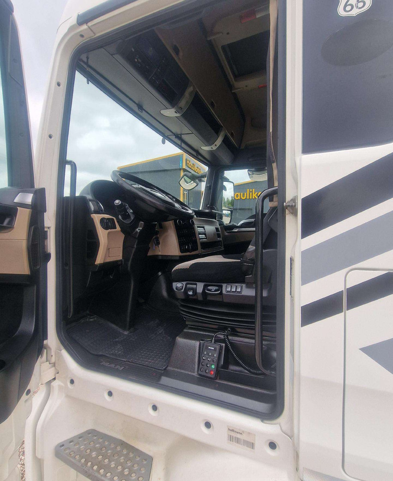 Camião transportador de contêineres/ Caixa móvel MAN TGX 26.420: foto 14