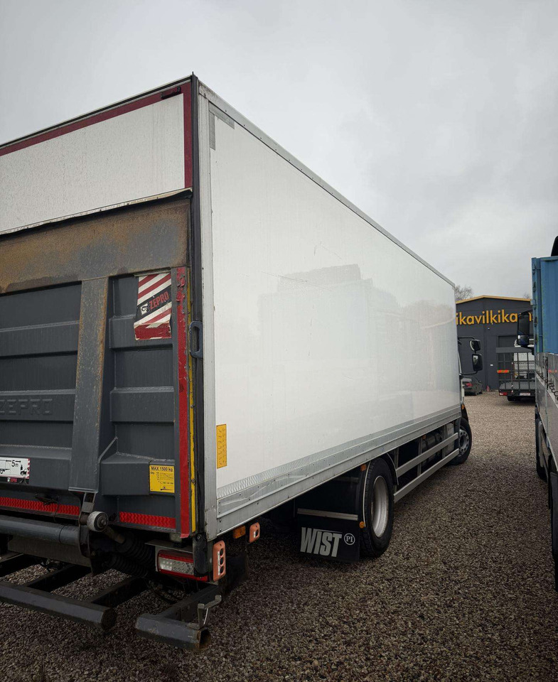 Volvo Kėbulas - Camião furgão: foto 3 Volvo Kėbulas - Camião furgão: foto 3