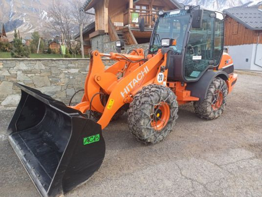 Mini pá carregadora Hitachi zw75: foto 1