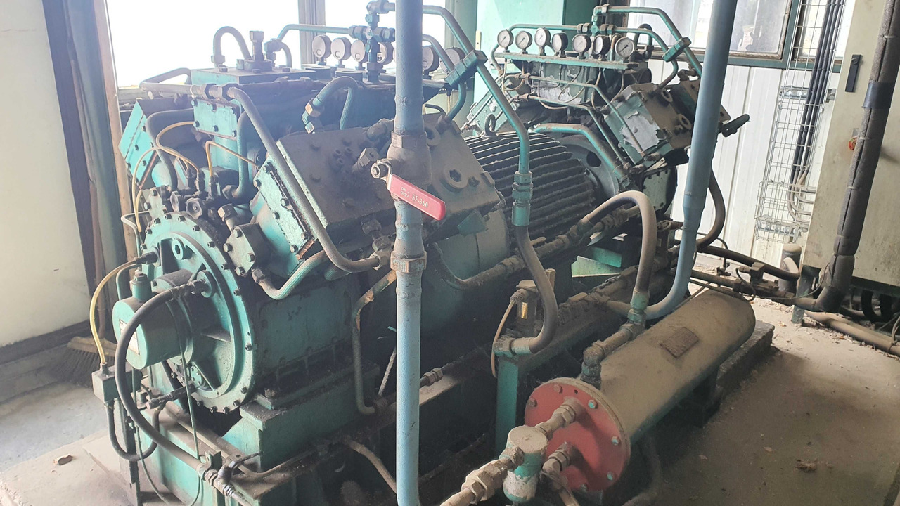 NK-JLM Neuenhauser kompresor sprężarka 43 bar 154m3/h 41kW - Compressor de ar: foto 4 NK-JLM Neuenhauser kompresor sprężarka 43 bar 154m3/h 41kW - Compressor de ar: foto 4